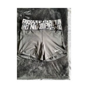 Like new women’s Nike pros